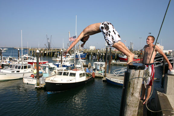 MacMillan Pier - summer playtime for kids